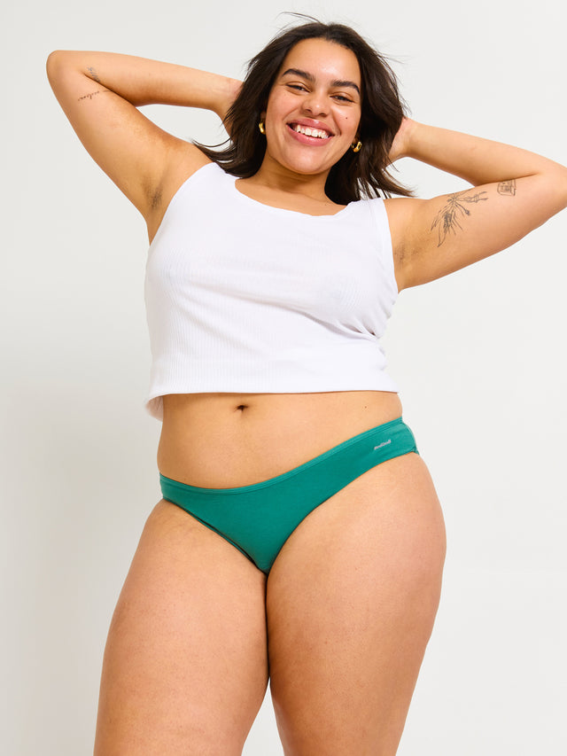 BSBIMHJGLW_MB_Basic_Cheeky_Bikini_Moderate_Heavy_Jungle_Green_BiancaM_19.jpg